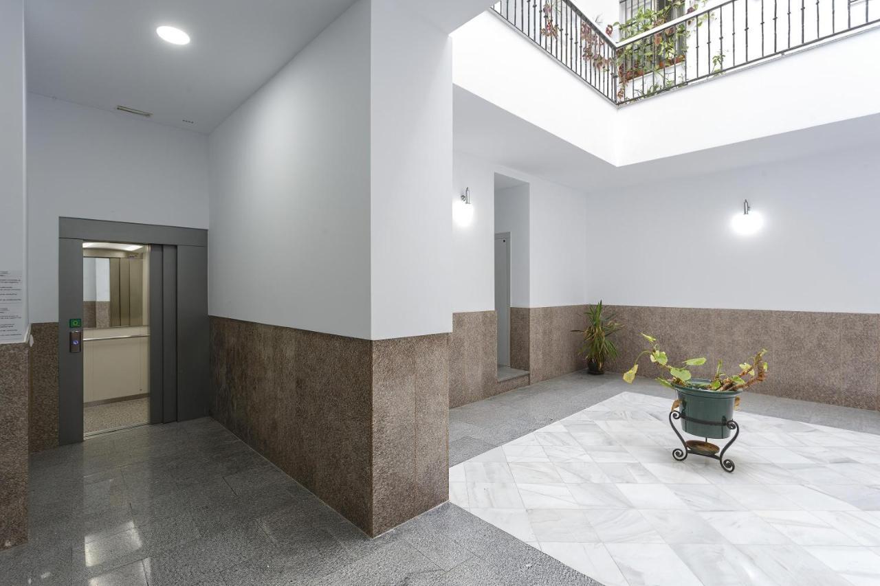 Apartamentos El Capitan Veneno By Cadiz4Rentals Exterior photo