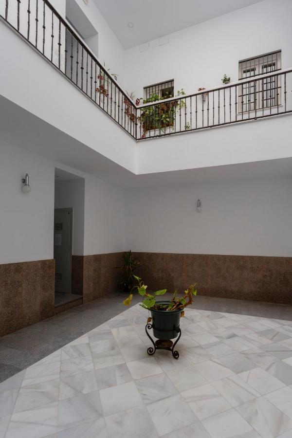 Apartamentos El Capitan Veneno By Cadiz4Rentals Exterior photo