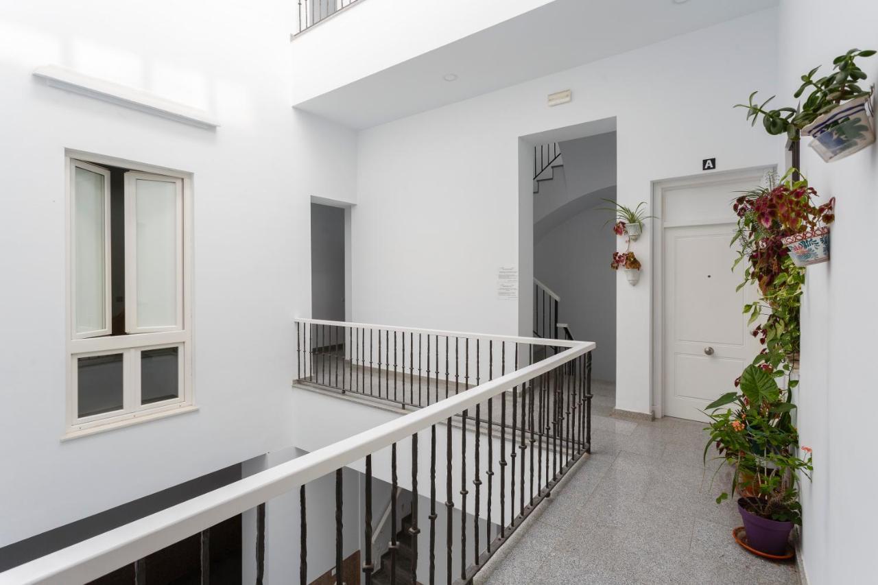 Apartamentos El Capitan Veneno By Cadiz4Rentals Exterior photo