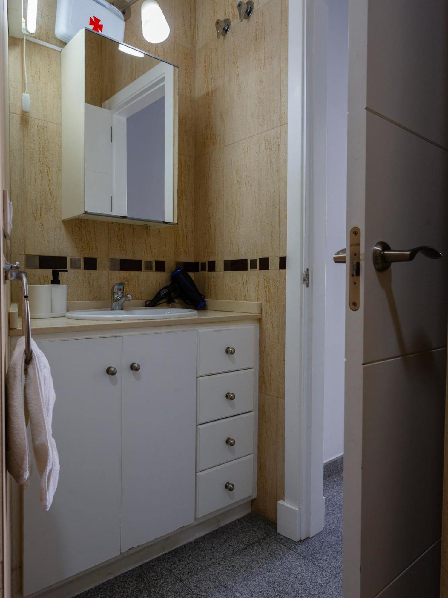 Apartamentos El Capitan Veneno By Cadiz4Rentals Room photo